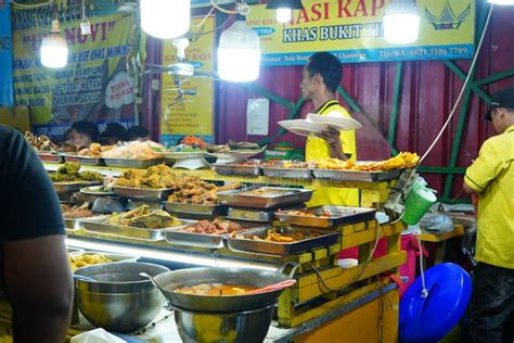 November 13, 2022. Padangnese Nasi Kapau Jakarta Street Food. Indonesia ...