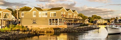 Kennebunkport Maine Restaurants - The Lodge at Turbats Creek