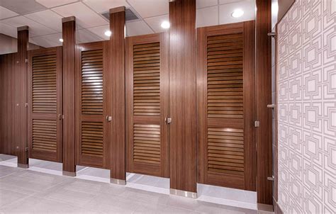 Ironwood Manufacturing laminate toilet partition and door | Projeto do banheiro, Projeto de ...