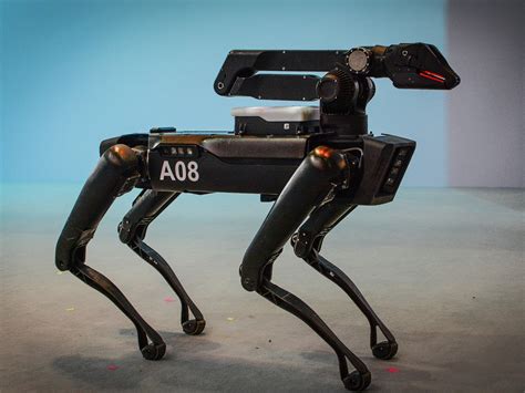 Watch Boston Dynamics' SpotMini Robot Strut Through a Construction Site ...