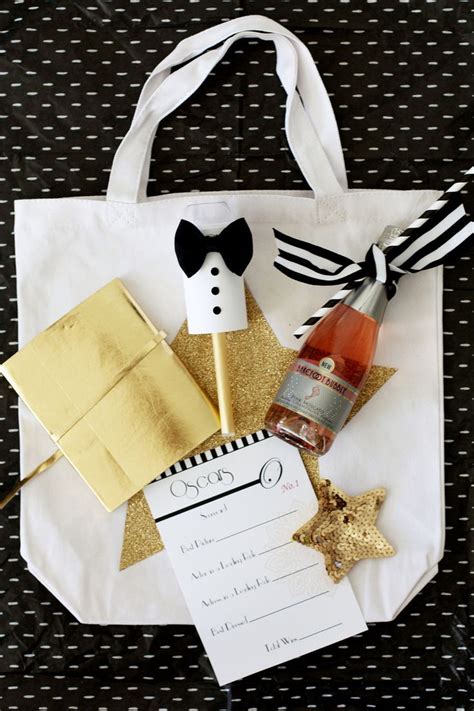 DIY Oscars Swag Bags — Kristi Murphy | DIY Blog | Oscars party ideas, Oscar party, Party