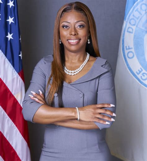 Mayor Tiffany Henyard (Politician) Arrested: What Did She Do? And FBI ...