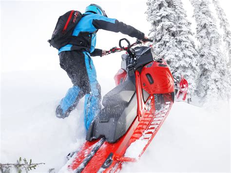 Discover the Lynx World - The Snowmobile Brand by BRP