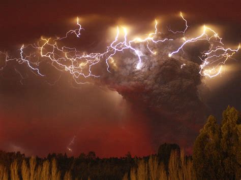 Where Does Volcanic Lightning Come From? | Popular Science