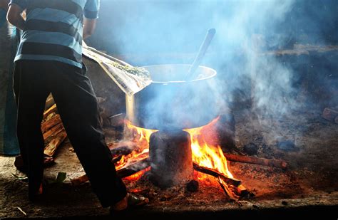 Free Images : smoke, fire, campfire, bonfire, chef, hot, flames, sri lanka, ceylon, screenshot ...