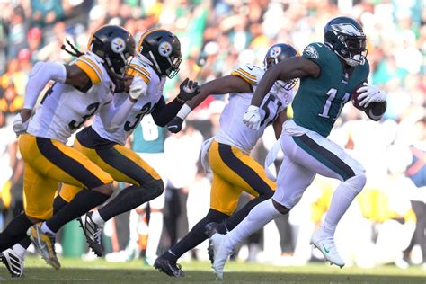 A.J. Brown had a career day in the Eagles’ win over the Steelers ...