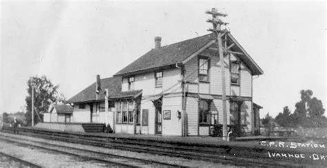 Ivanhoe c1900. (Community Archives of Belleville and Hastings County, HC01981)