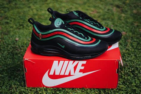 NIKE AIR MAX 97 TRIPLE BLACK X GUCCI | 03Blacktraffic