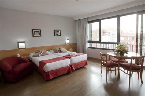 20 Mejores Hoteles Baratos en Madrid -【Guía 2020】