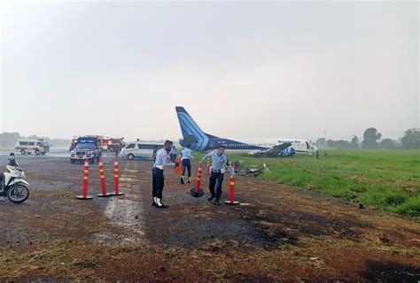 Crash of a Boeing 737-4Y0 in Jakarta | Bureau of Aircraft Accidents ...