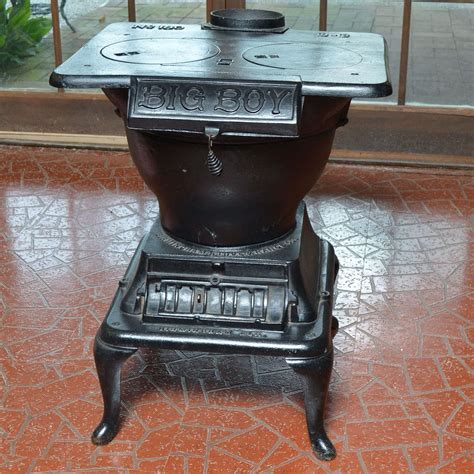 Birmingham Stove Company "Big Boy" Cast Iron Stove | EBTH