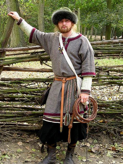 Viking | Norse clothing, Viking tunic, Vikings clothing men