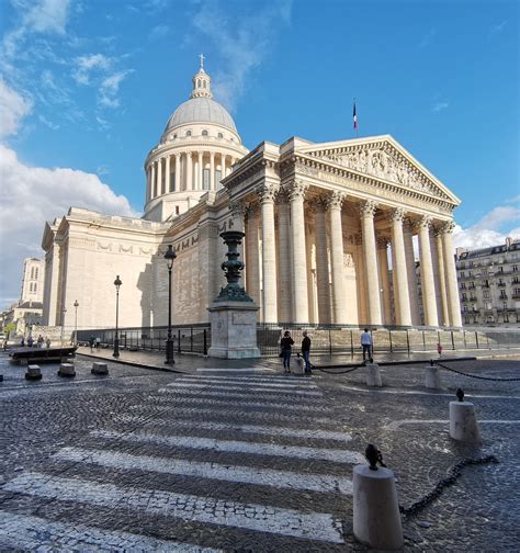 The Panthéon in Paris - for What Purpose was it Built and Why does It Look like This?