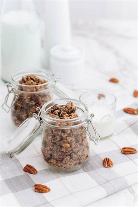 Homemade Granola (Low Carb) - Easy Peasy Meals