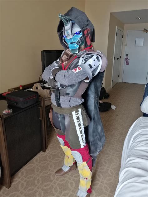 My finished Cayde-6 cosplay! Thought some fellow guardians might like ...