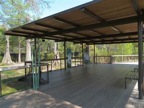 Texas Wetlands - Whooping Crane Exhibit - Viewing Shelter - ZooChat