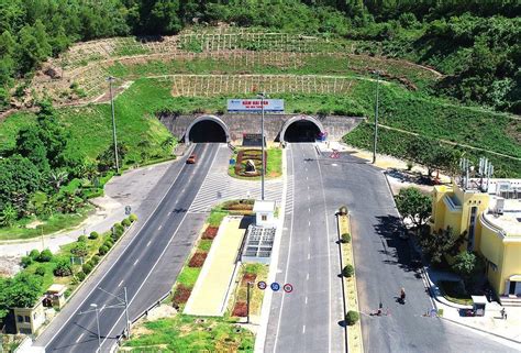 newly upgraded Hai Van Tunnel. At 6,3km, it is the longest tunnel in SEA. : r/InfrastructurePorn