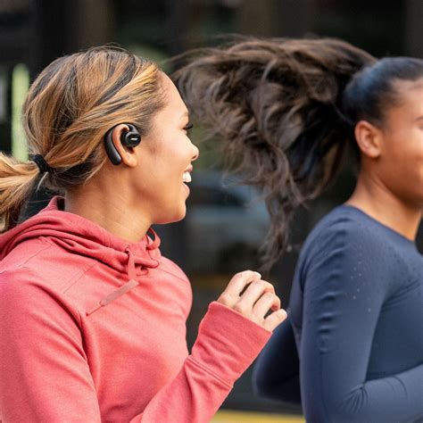 6 Reasons Why You Need Bose Sport Earbuds in Your Life | Reddircom ...