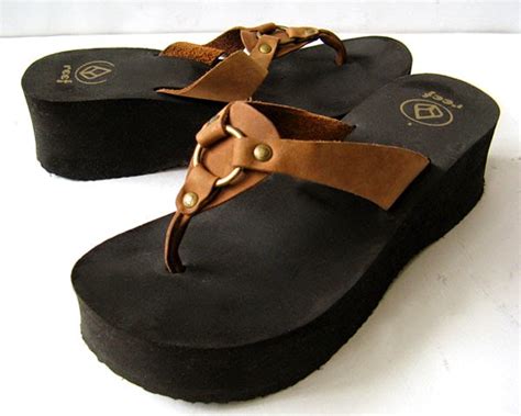 REEF BUTTER BROWN LEATHER WEDGE PLATFORM SANDALS SIZE 8