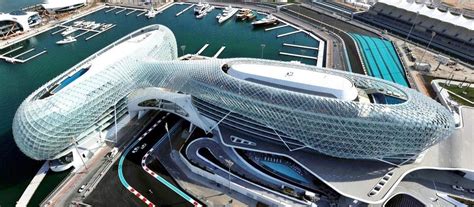 W Abu Dhabi - Yas Island Hotel in %region% | ENCHANTING TRAVELS