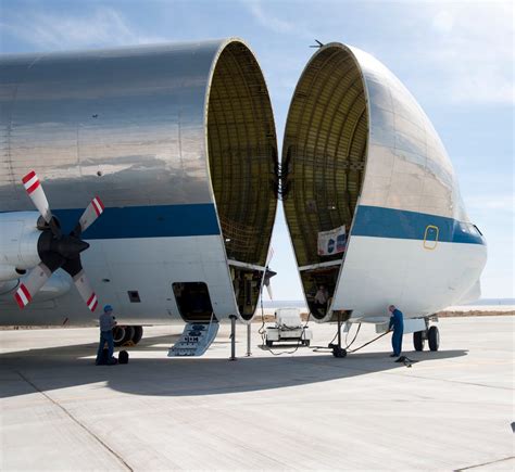 This Super-Sized Cargo Plane Carries NASA's Largest And Most Precious ...