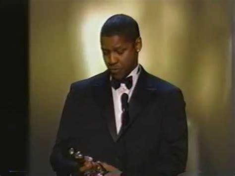 Denzel Washington Wins Oscar 2002 / Julia Roberts Presents | Denzel ...