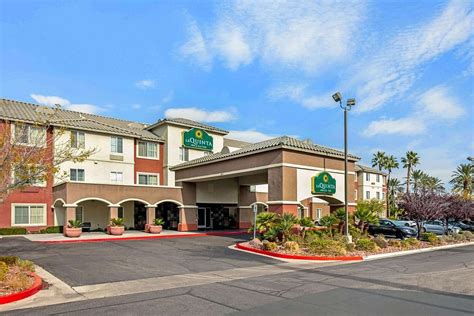 LA QUINTA INN & SUITES BY WYNDHAM LAS VEGAS RED ROCK $130 ($̶1̶7̶9̶ ...