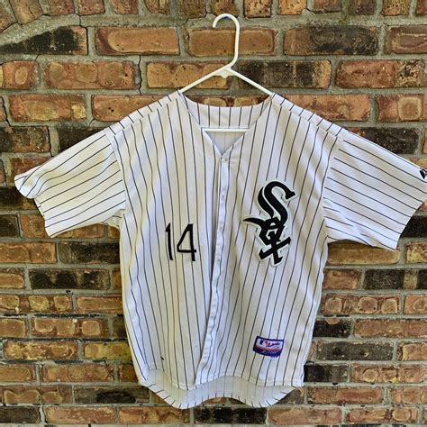 Chicago White Sox Jersey!! Has slight wear to the... - Depop