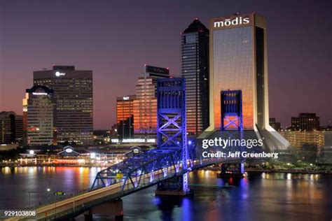 106 Jacksonville Skyline Night Stock Photos, High-Res Pictures, and Images - Getty Images