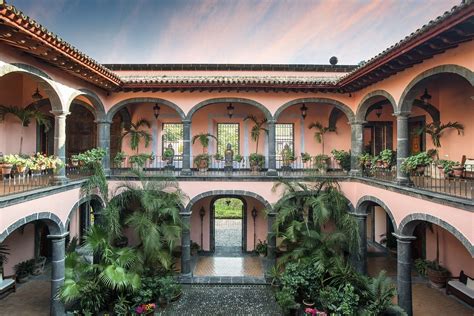 spanish hacienda | Haciendas That Take Your Breath Away | Venuelust | Hacienda style homes ...