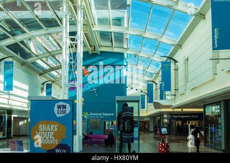 Lewisham Shopping Centre Stock Photo - Alamy