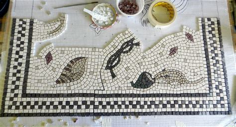 Making a mosaic on mesh - step by step | Mosaic mesh, Mosaic patterns, Mosaic art