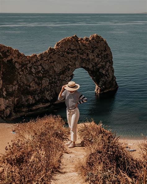 Durdle Door Beach Dorset: One of the most amazing Dorset beaches! - Solarpoweredblonde