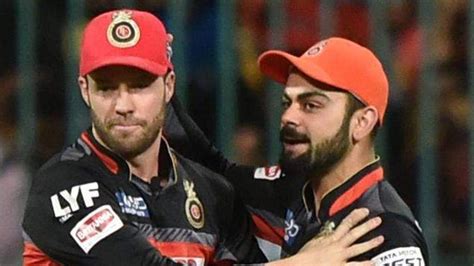 Top Virat Kohli And AB de Villiers' Friendship Moments! | IWMBuzz