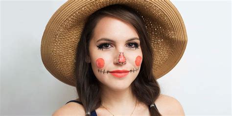 Scarecrow Halloween Makeup Tutorial for 2020 - Easy DIY Halloween Costume