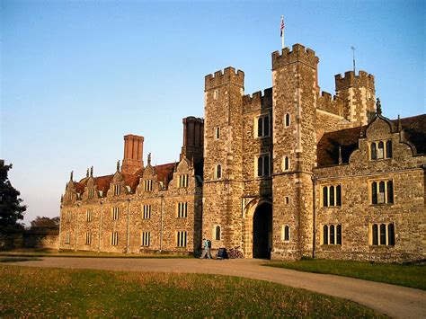 KNOLE HOUSE AND THE GHOST WITH NO NAME |The Garden of Eaden