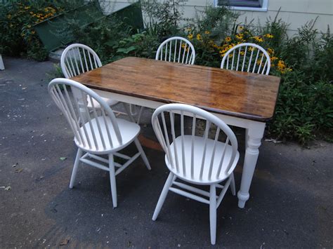 Heir and Space: White Farmhouse dining table