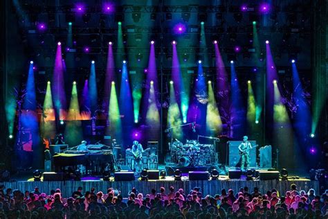 Phish @ Riviera Maya, Mexico Night Three: "Mikes > Weekapaug", 6-Song Encore, Setlist 2.23.19 ...