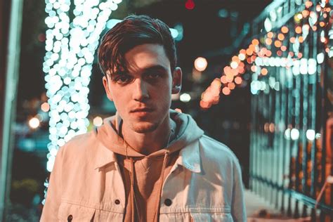 Lauv showcases his impressive vocals on emotive new track “Enemies”