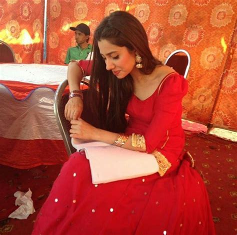 Mahira Khan on the set of Drama serial " Sadqay Tumhare