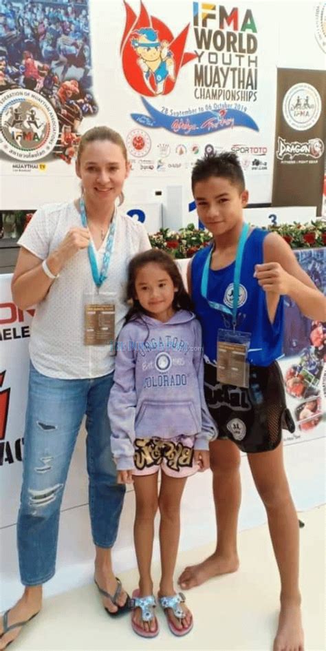 Muaythai youngster makes mum and Sarawak proud