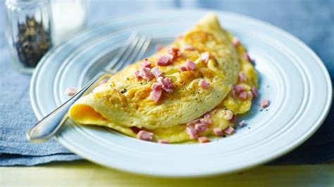 Cheese and ham omelette recipe - BBC Food