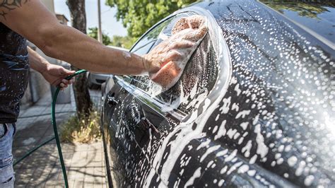 What Kind of Car Wash Is Right for Your Car?