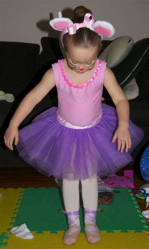 Angelina Ballerina – Happy Halloween! | Ballerina costume, Angelina ballerina, Character dress up