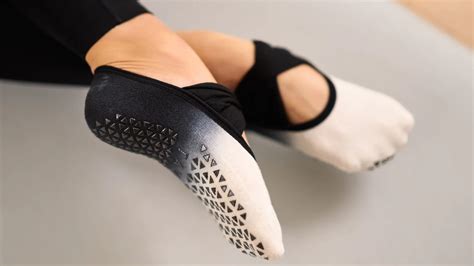 Pilates Grip Socks | Grip Socks for Pilates - Pilates Reformers Australia