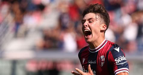 Aaron Hickey celebrates after scoring for Bologna against Lazio at Stadio Renato Dall'Ara ...