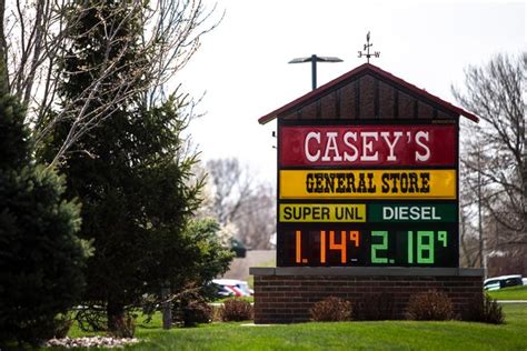 Casey's General Store rebrands logo for the first time in 50 years