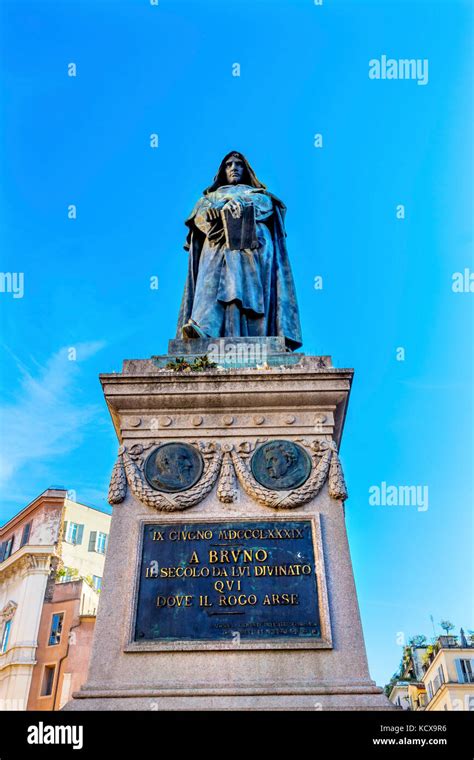 Giiordano Bruno Statue Campo de' Fiori Rome Italy. Bruno was heretic ...