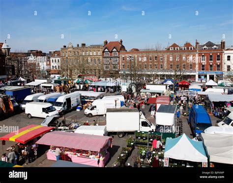 Salisbury square hi-res stock photography and images - Alamy