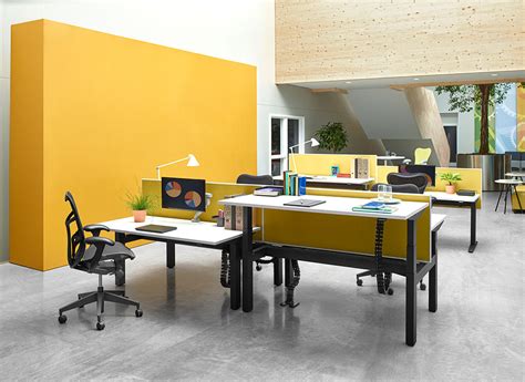Ratio desk | Ratio height adjustable desk | Adustable height bench desk